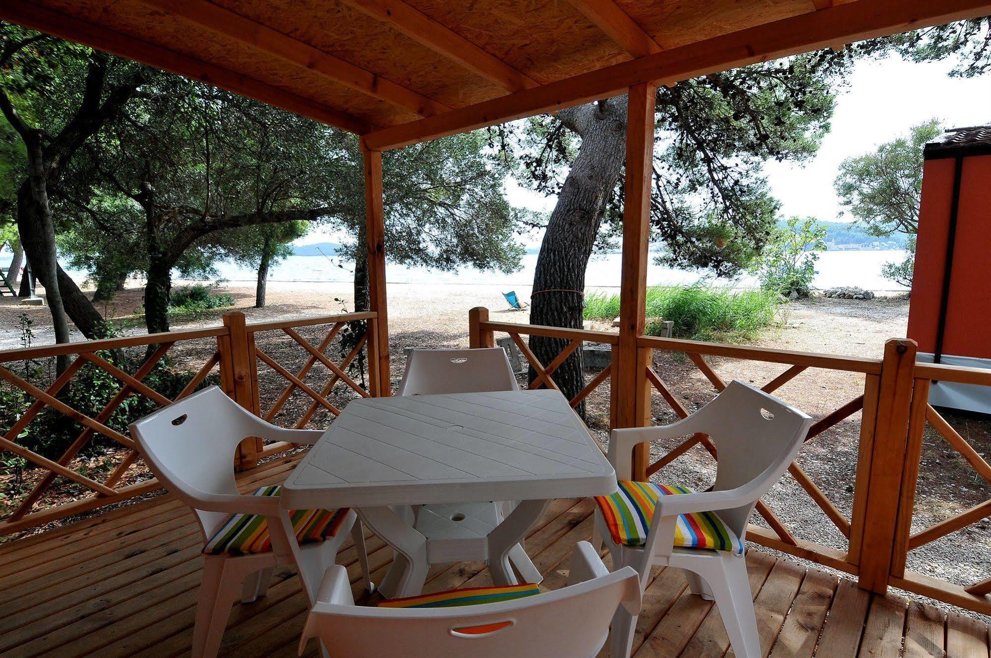 Camp Perna Ξενοδοχείο Kuciste Εξωτερικό φωτογραφία