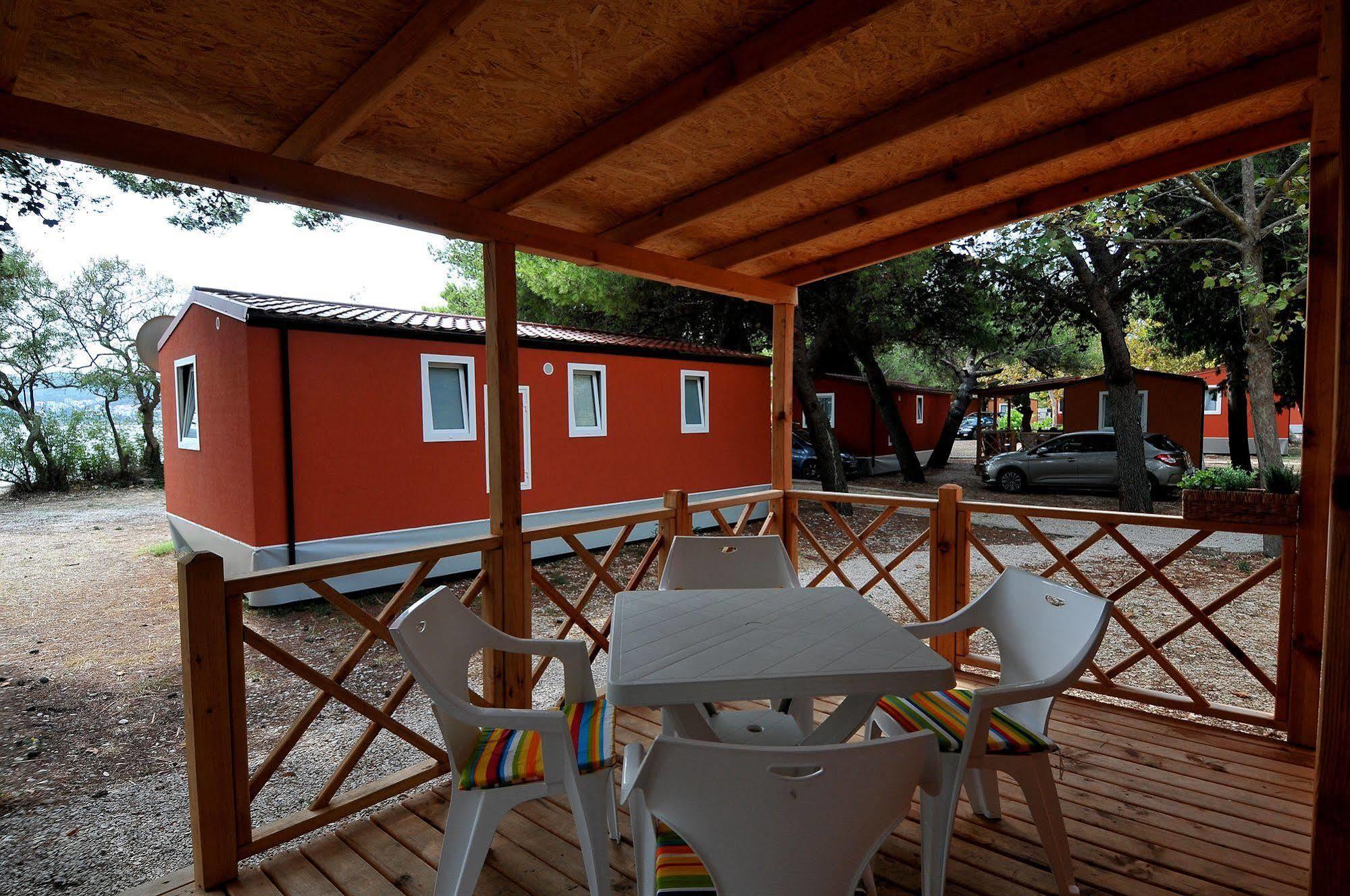 Camp Perna Ξενοδοχείο Kuciste Εξωτερικό φωτογραφία