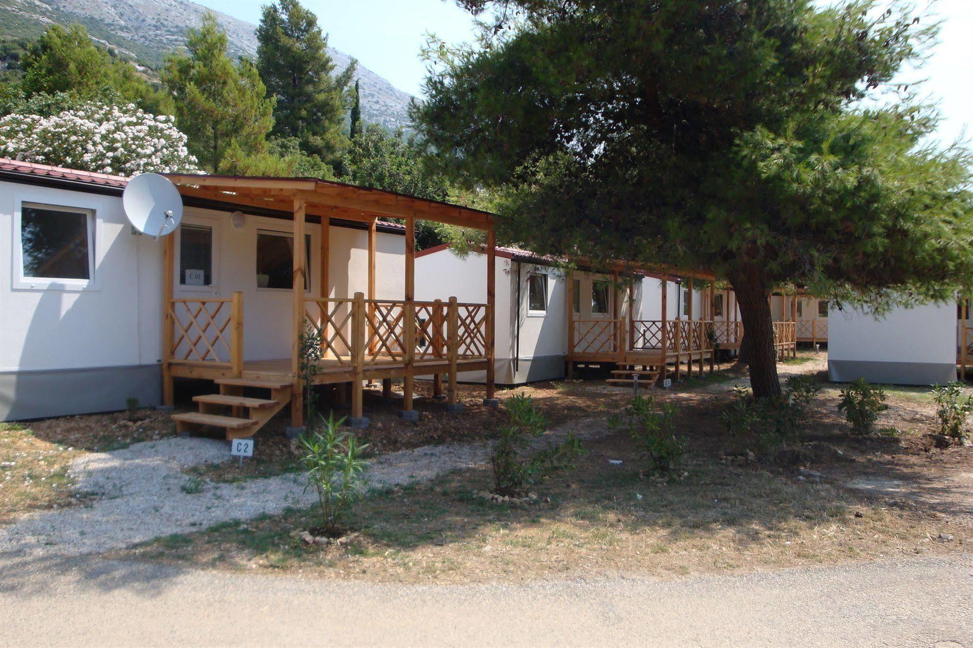 Camp Perna Ξενοδοχείο Kuciste Εξωτερικό φωτογραφία